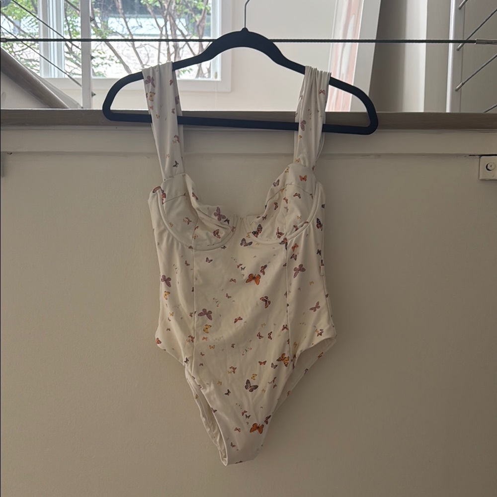 WeWoreWhat Floral One Piece Swimsuit - Cream